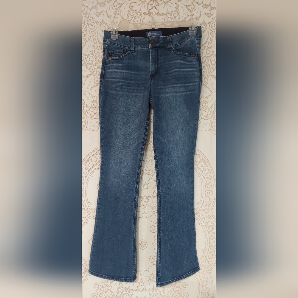 Democracy by Wrangler jeans size 6